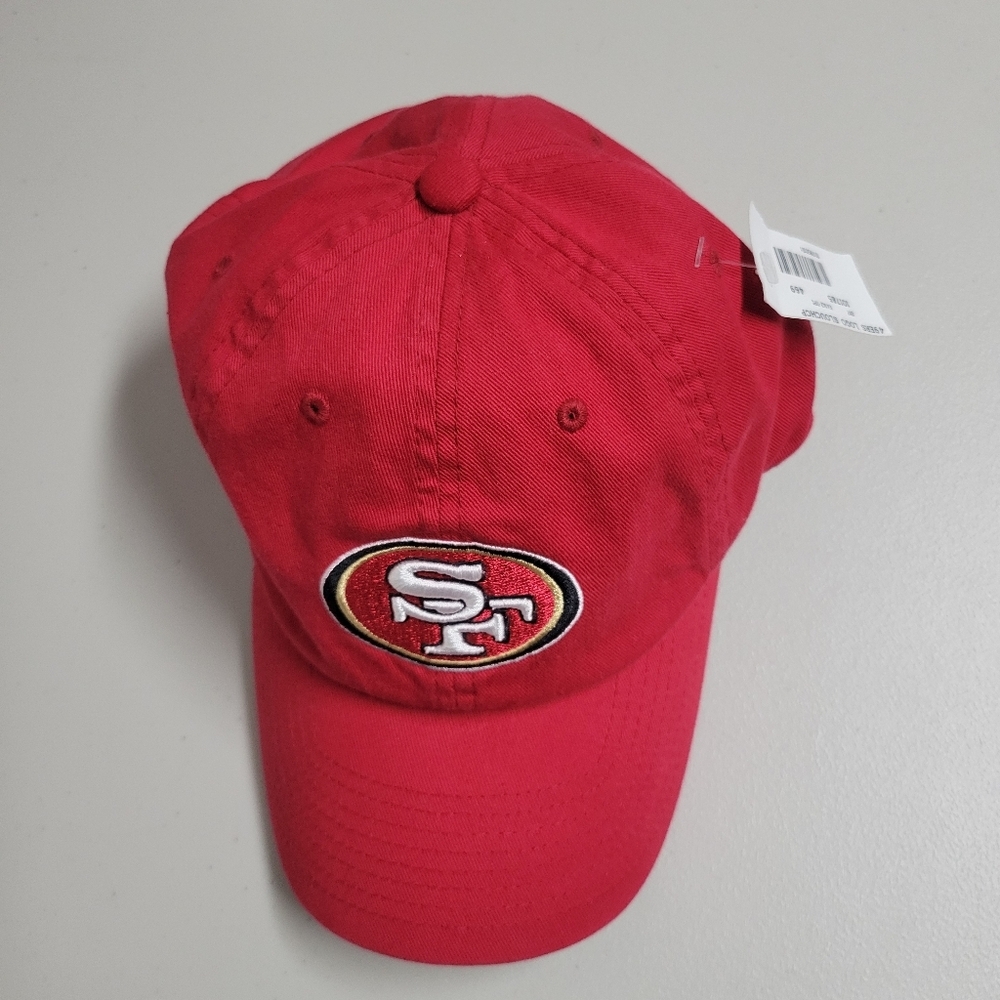 San Francisco 49ers NWT Red Baseball Hat.